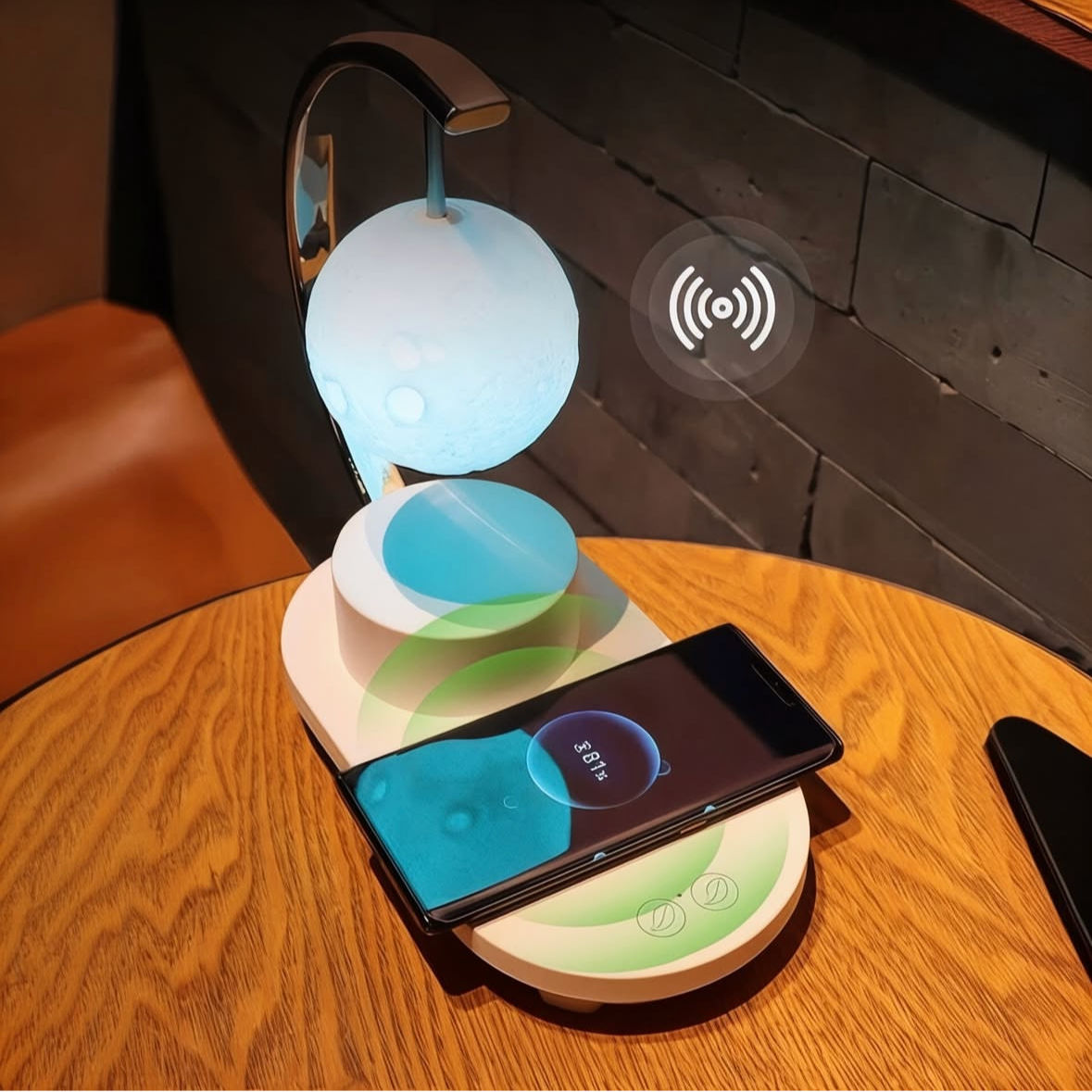 Veladora Luna, Reproductor de Música & Cargador Inalámbrico iPhone