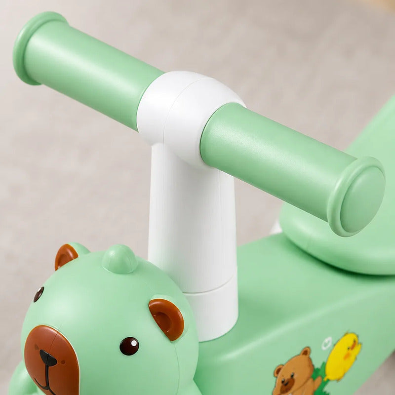 Andador Infantil Pata Pata Capibara Con 4 Ruedas Verde Verde